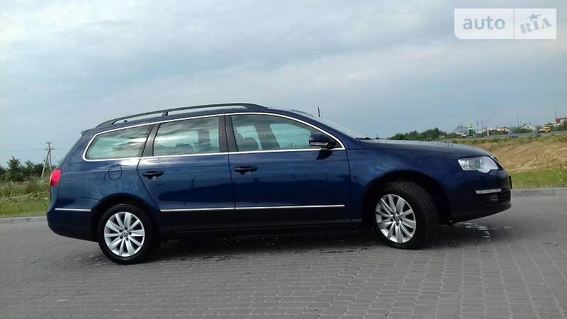 Універсал Volkswagen Passat 2010 в Львові