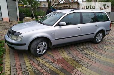 Універсал Volkswagen Passat 1998 в Чернівцях