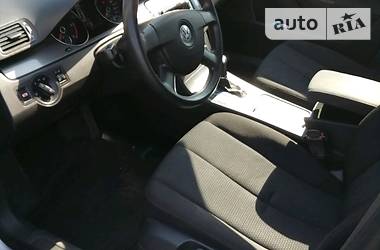 Універсал Volkswagen Passat 2010 в 