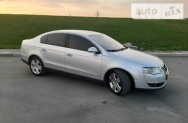 Седан Volkswagen Passat 2006 в Дніпрі