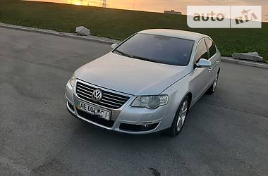 Седан Volkswagen Passat 2006 в Дніпрі