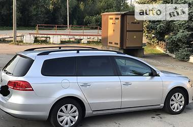 Универсал Volkswagen Passat 2011 в Тысменице