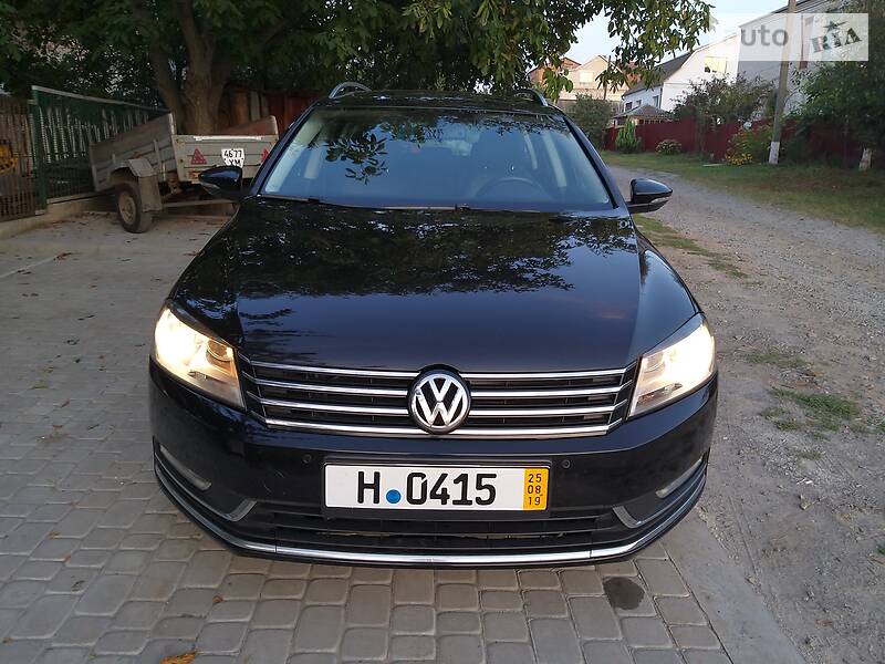 Универсал Volkswagen Passat 2011 в Хмельницком