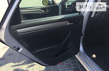 Седан Volkswagen Passat 2015 в 