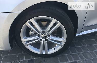 Седан Volkswagen Passat 2015 в 