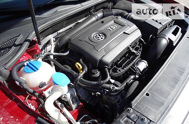 Седан Volkswagen Passat 2015 в 