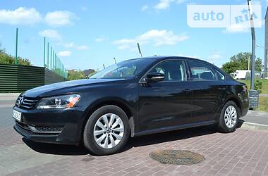 Седан Volkswagen Passat 2013 в Луцьку