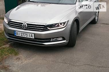 Универсал Volkswagen Passat 2016 в Киеве