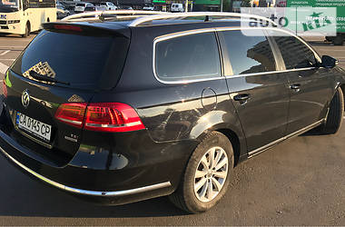 Универсал Volkswagen Passat 2011 в Киеве