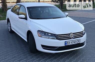 Седан Volkswagen Passat 2015 в Хмельницком