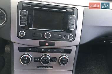Универсал Volkswagen Passat 2012 в 