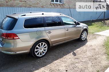 Універсал Volkswagen Passat 2011 в 