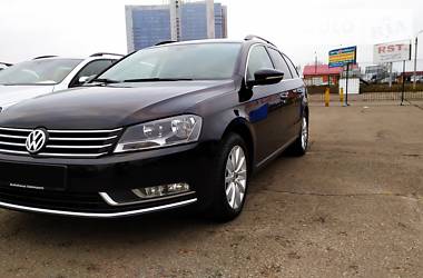 Универсал Volkswagen Passat 2013 в Виннице