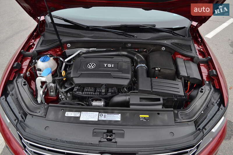 Седан Volkswagen Passat 2016 в Запоріжжі