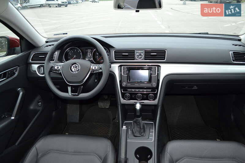 Седан Volkswagen Passat 2016 в Запоріжжі