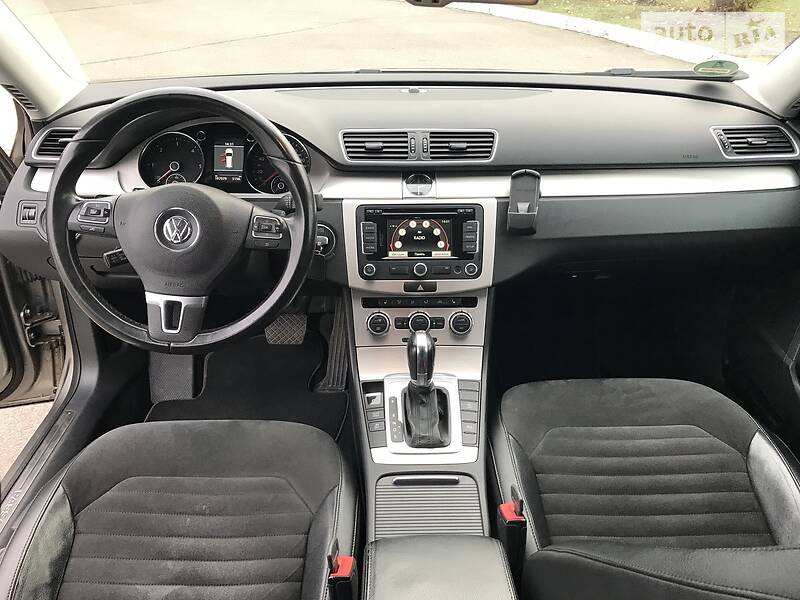 Універсал Volkswagen Passat 2012 в Черкасах
