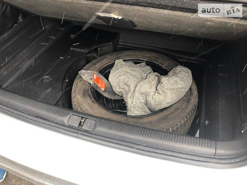 Універсал Volkswagen Passat 2012 в Тернополі фото 32 Універсал Volkswagen Passat 2012 в Тернополі