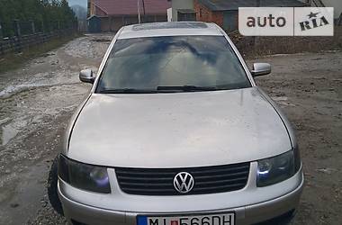 Седан Volkswagen Passat 1999 в Тячеві