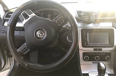 Універсал Volkswagen Passat 2012 в 