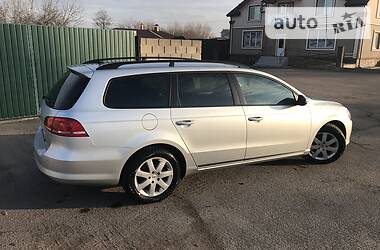 Універсал Volkswagen Passat 2012 в 