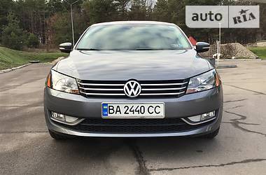 Седан Volkswagen Passat 2015 в Кременчуге