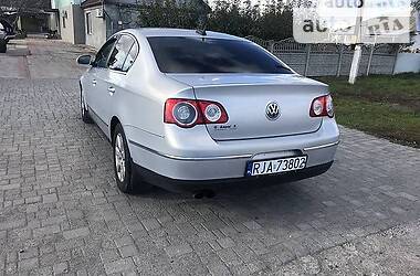 Седан Volkswagen Passat 2006 в Олександрії