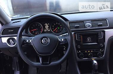 Седан Volkswagen Passat 2016 в Луцке