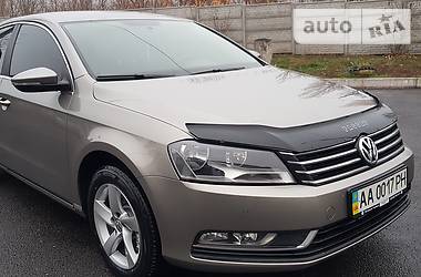 Седан Volkswagen Passat 2013 в Кривому Розі