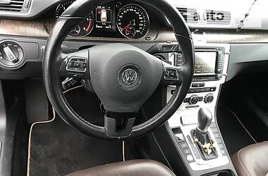 Универсал Volkswagen Passat 2014 в Хмельницком