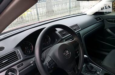 Седан Volkswagen Passat 2015 в Тернополі