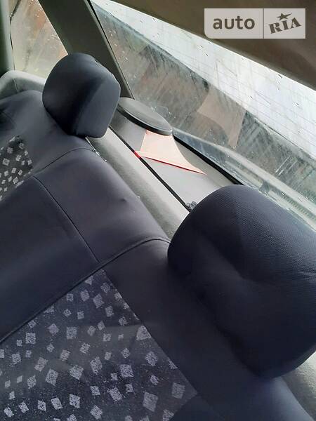 Седан Volkswagen Passat 1992 в Івано-Франківську