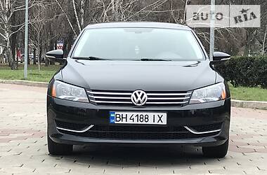 Седан Volkswagen Passat 2011 в Одессе