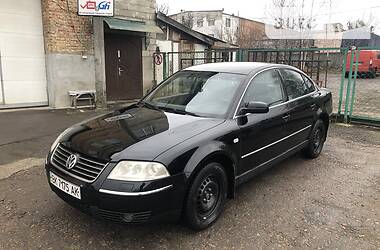 Седан Volkswagen Passat 2001 в Києві