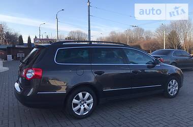 Универсал Volkswagen Passat 2010 в Ровно