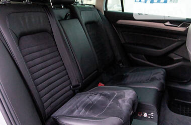 Універсал Volkswagen Passat 2015 в 