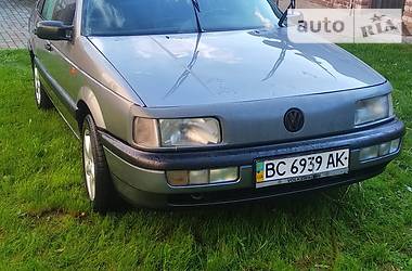 Седан Volkswagen Passat 1992 в Львове