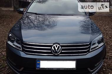 Універсал Volkswagen Passat 2013 в Сумах