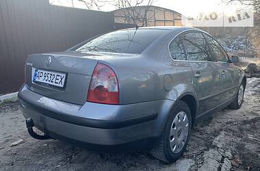 Седан Volkswagen Passat 2003 в Запорожье