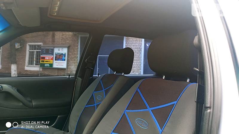 Седан Volkswagen Passat 1995 в Кривому Розі