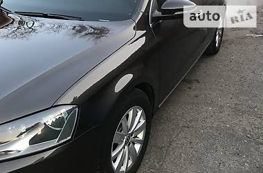 Універсал Volkswagen Passat 2012 в 