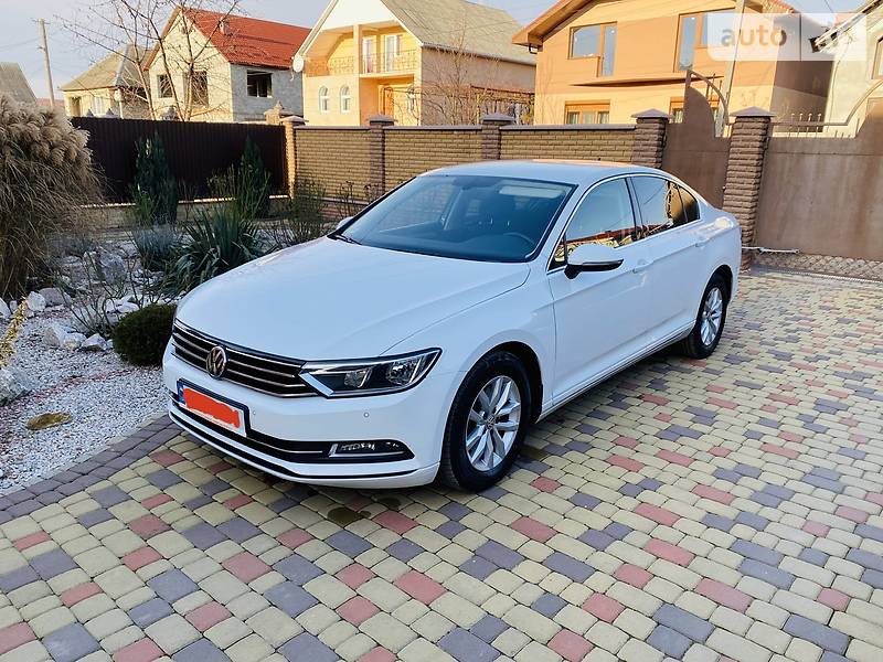Седан Volkswagen Passat 2016 в 