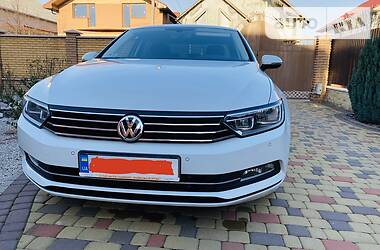 Седан Volkswagen Passat 2016 в 