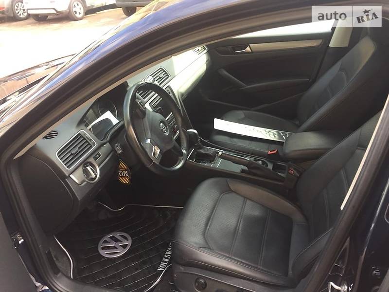 Седан Volkswagen Passat 2015 в Києві