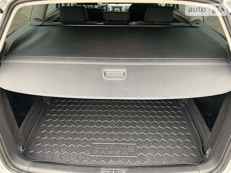 Універсал Volkswagen Passat 2014 в Кропивницькому