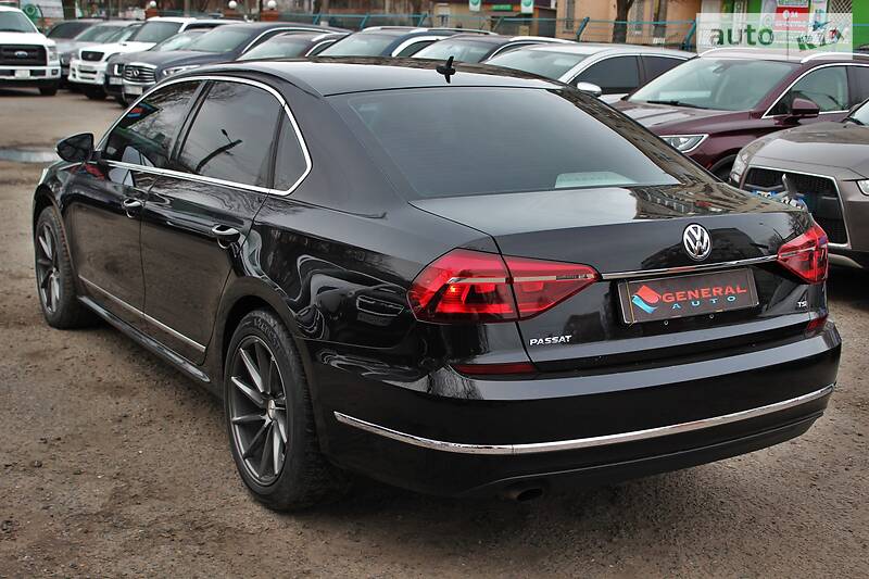 Седан Volkswagen Passat 2017 в Одесі
