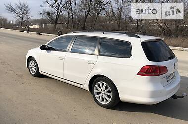 Универсал Volkswagen Passat 2011 в Киеве