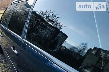 Універсал Volkswagen Passat 1994 в 