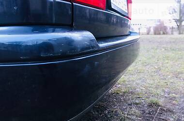 Універсал Volkswagen Passat 1994 в 