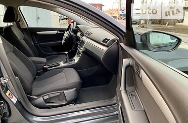 Седан Volkswagen Passat 2011 в 