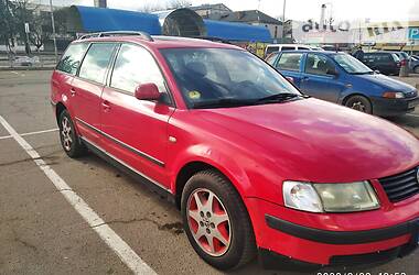 Універсал Volkswagen Passat 2000 в 